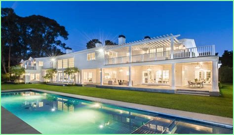 Inside Michael Strahan's Luxurious Home: A Glimpse Into His Life